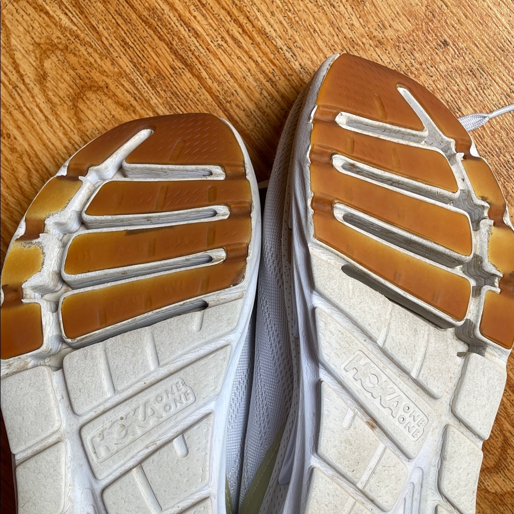 Hoka One One Elevon - Picture 8 of 10